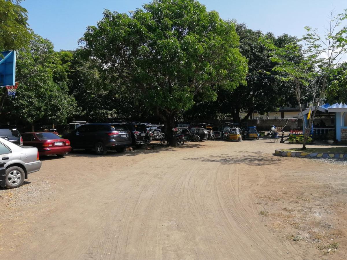 Seasun Beach Resort&Hotel Lucapon Exterior foto